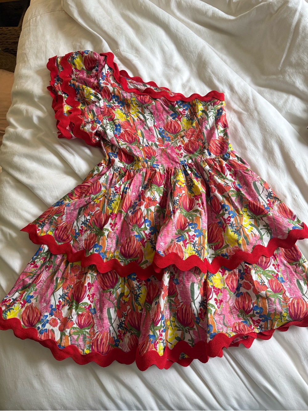 One-Shoulder Pink Floral Tiered Dress with Red Trim - Picture 3 of 5